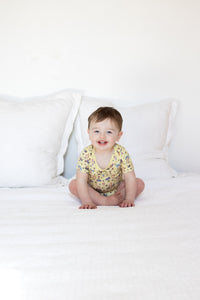 Winnie-the-Pooh Onesie/Bodysuit